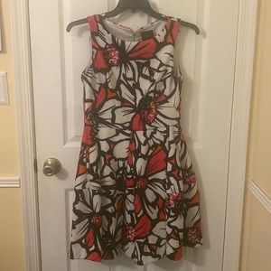 JUST…TAYLOR Dress w/pockets- Women 10- White w/outlined pink/orange flowers
